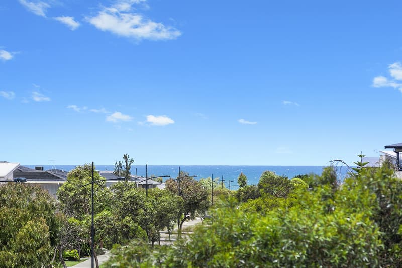 52 Shorebreak Street, Torquay, VIC, Torquay - Thumbnail 3