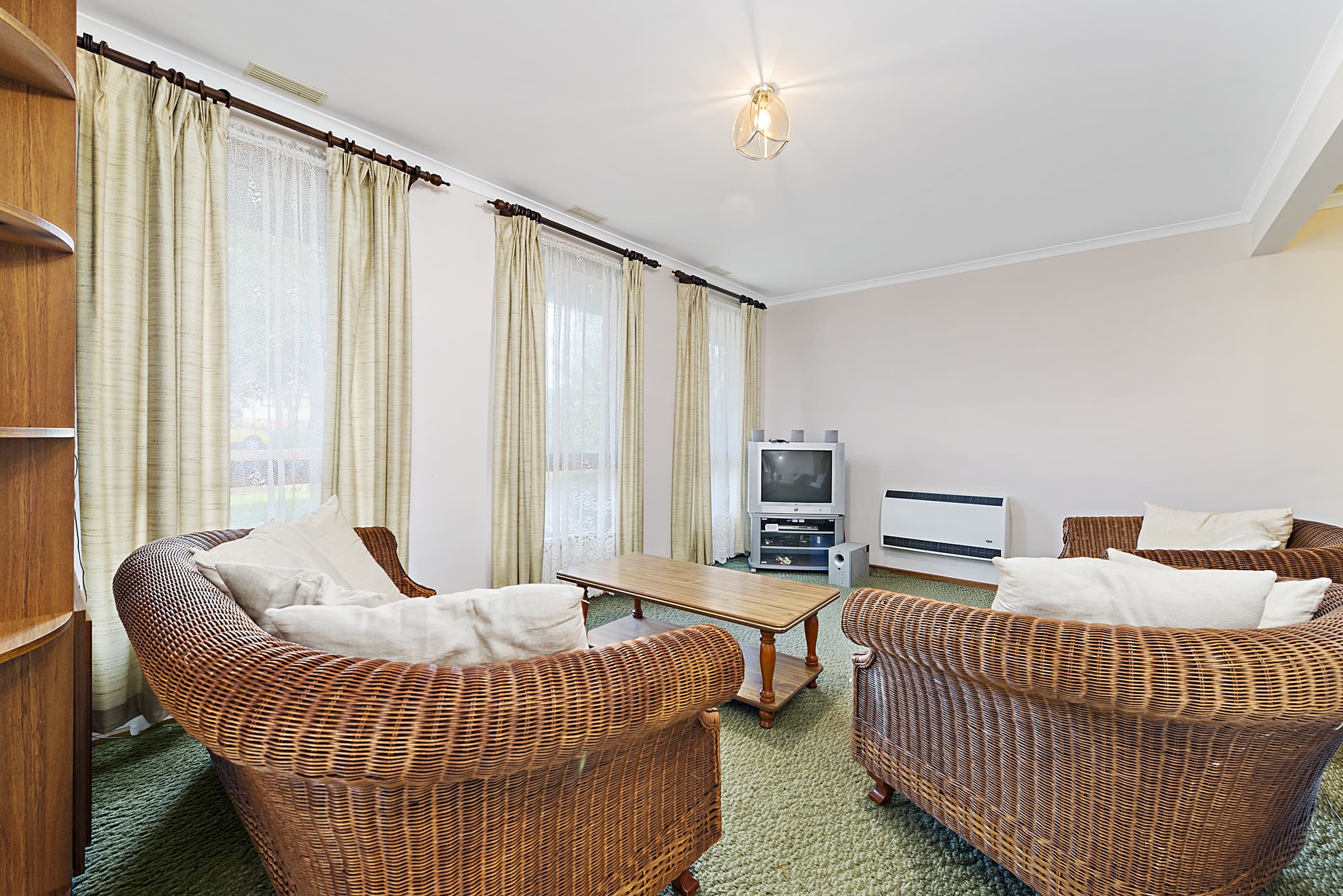 26 Nelson Street, Apollo Bay, VIC, Apollo Bay - Thumbnail 2