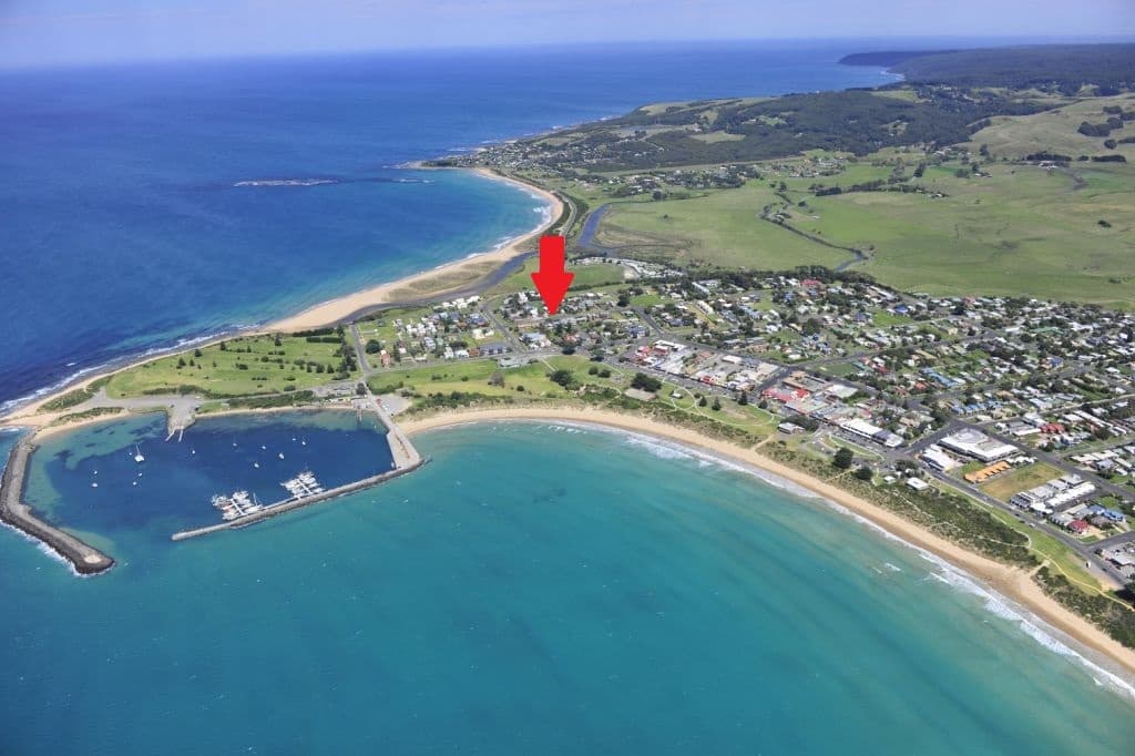 1123sqm on the Brow of the Best Street, Apollo Bay - Thumbnail 4