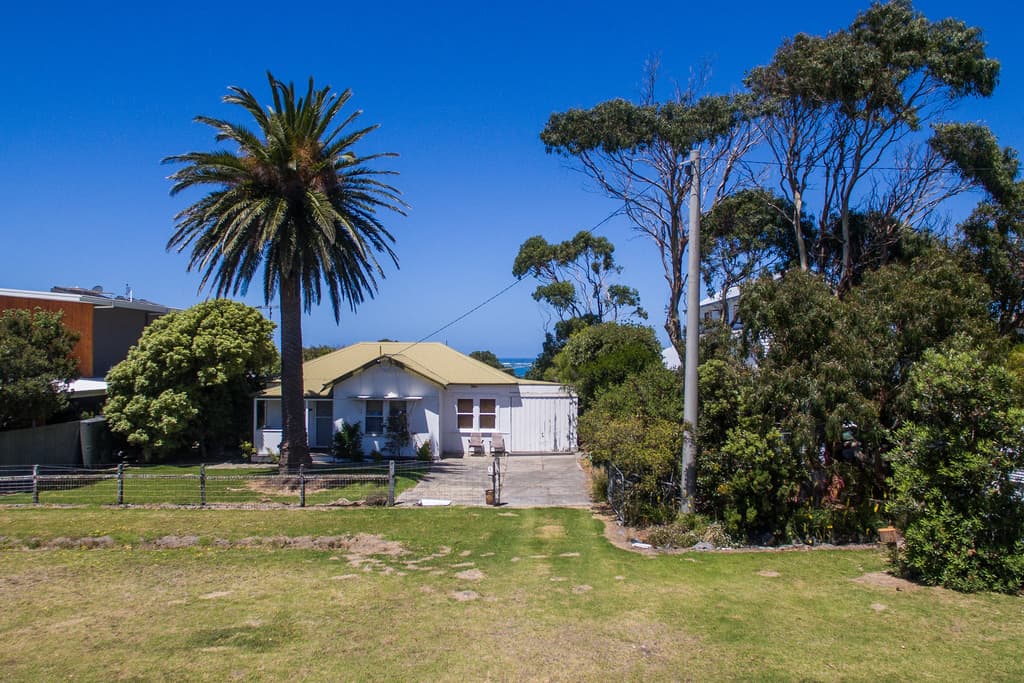 1123sqm on the Brow of the Best Street, Apollo Bay - Thumbnail 7