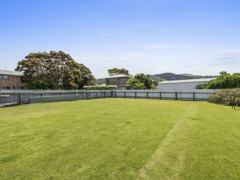 24 Moore Street, Apollo Bay, VIC, Apollo Bay - Thumbnail 3