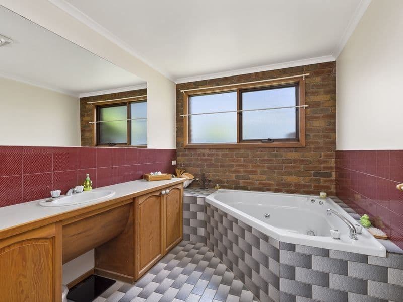 24 Moore Street, Apollo Bay, VIC, Apollo Bay - Thumbnail 5
