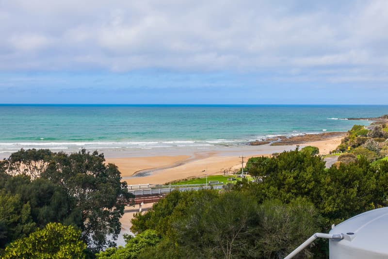 250 METRES TO THE SAND, Wye River - Image 1