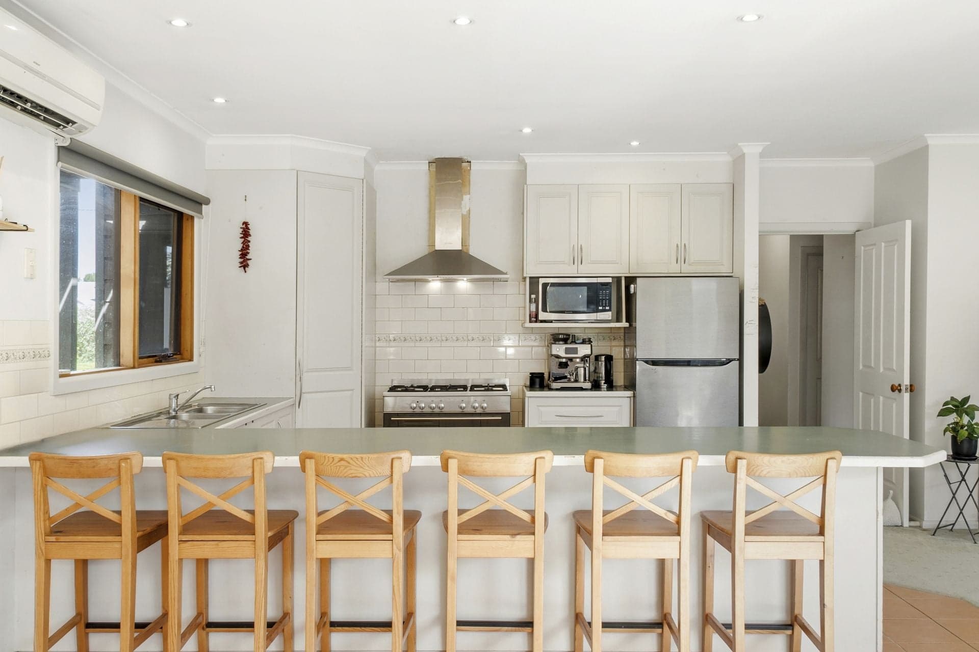 12 McLennan Street, Apollo Bay - Thumbnail 7