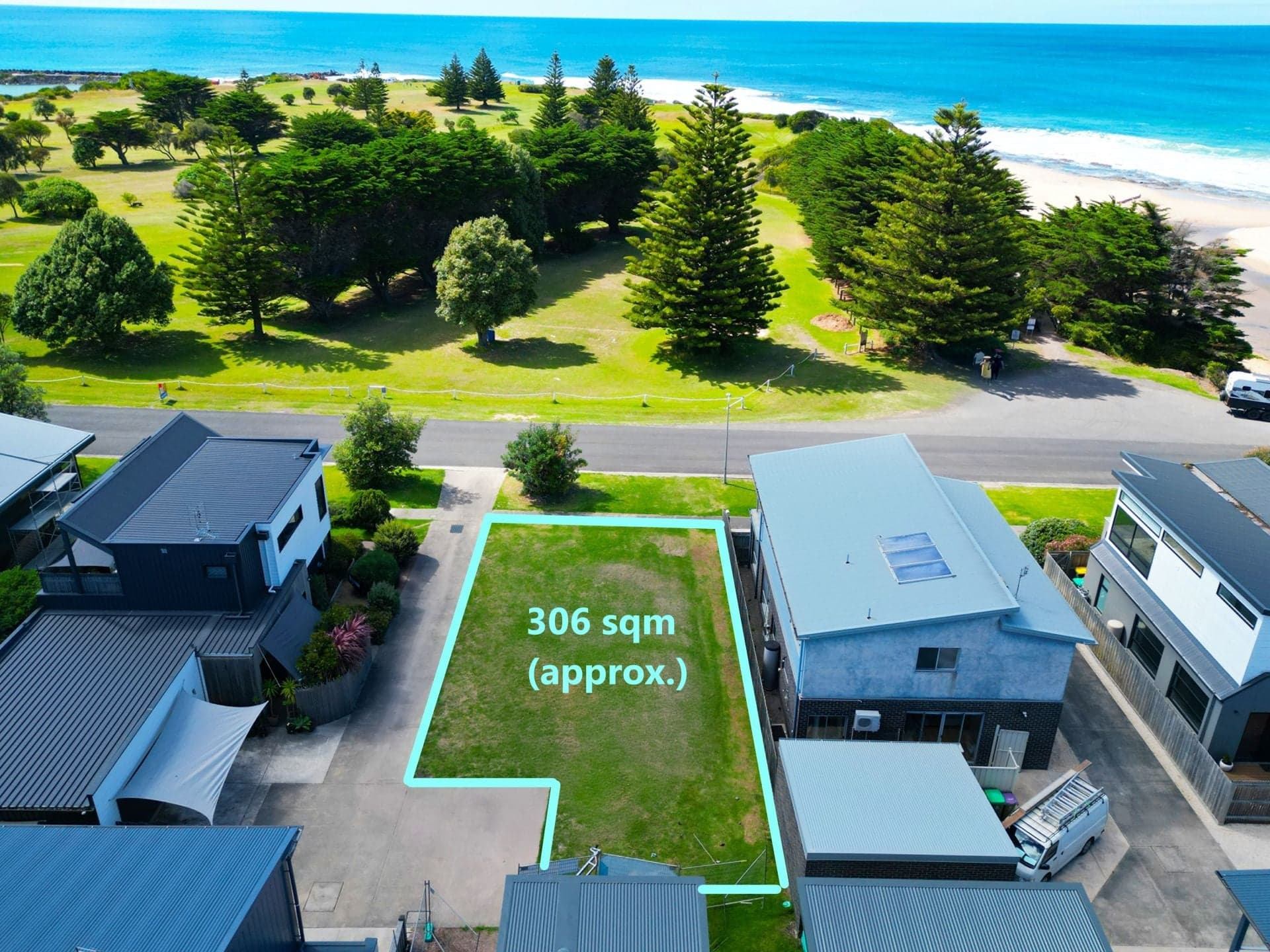 16D Trafalgar Street, Apollo Bay - Thumbnail 2