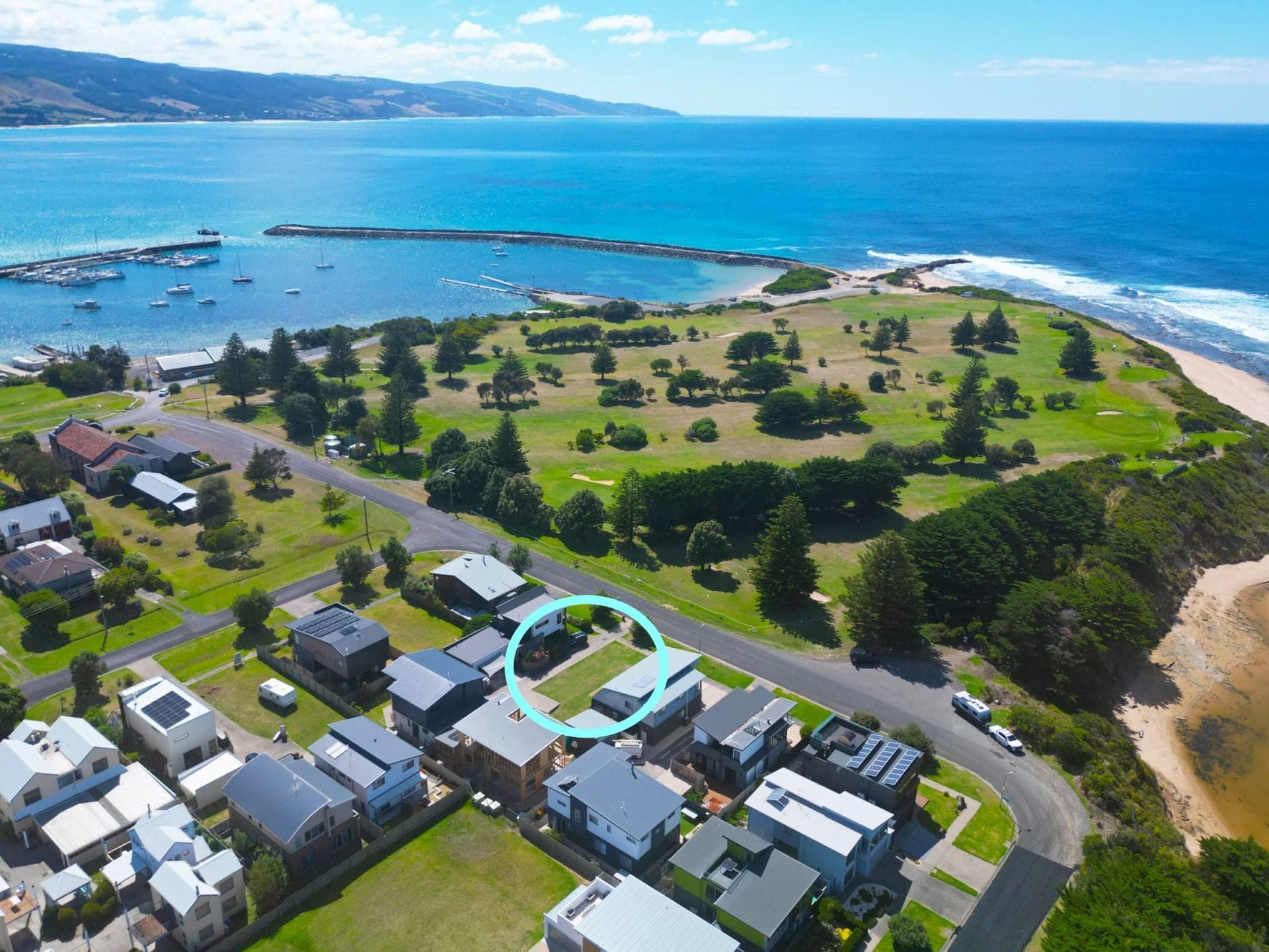 16D Trafalgar Street, Apollo Bay - Thumbnail 4