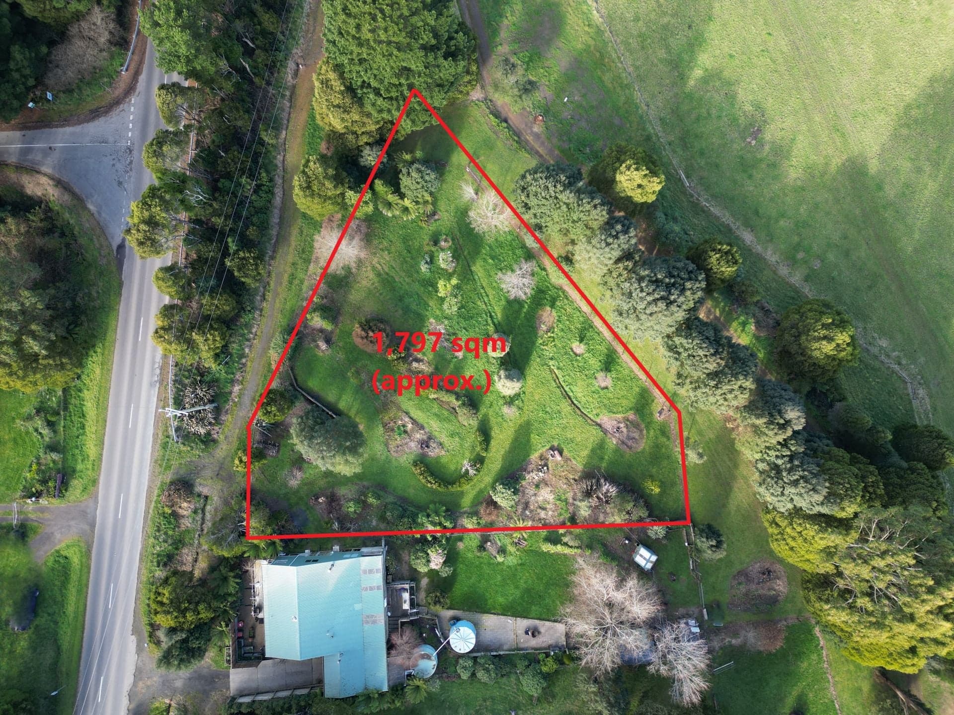 3 Gardner  Street, Beech Forest - Thumbnail 2
