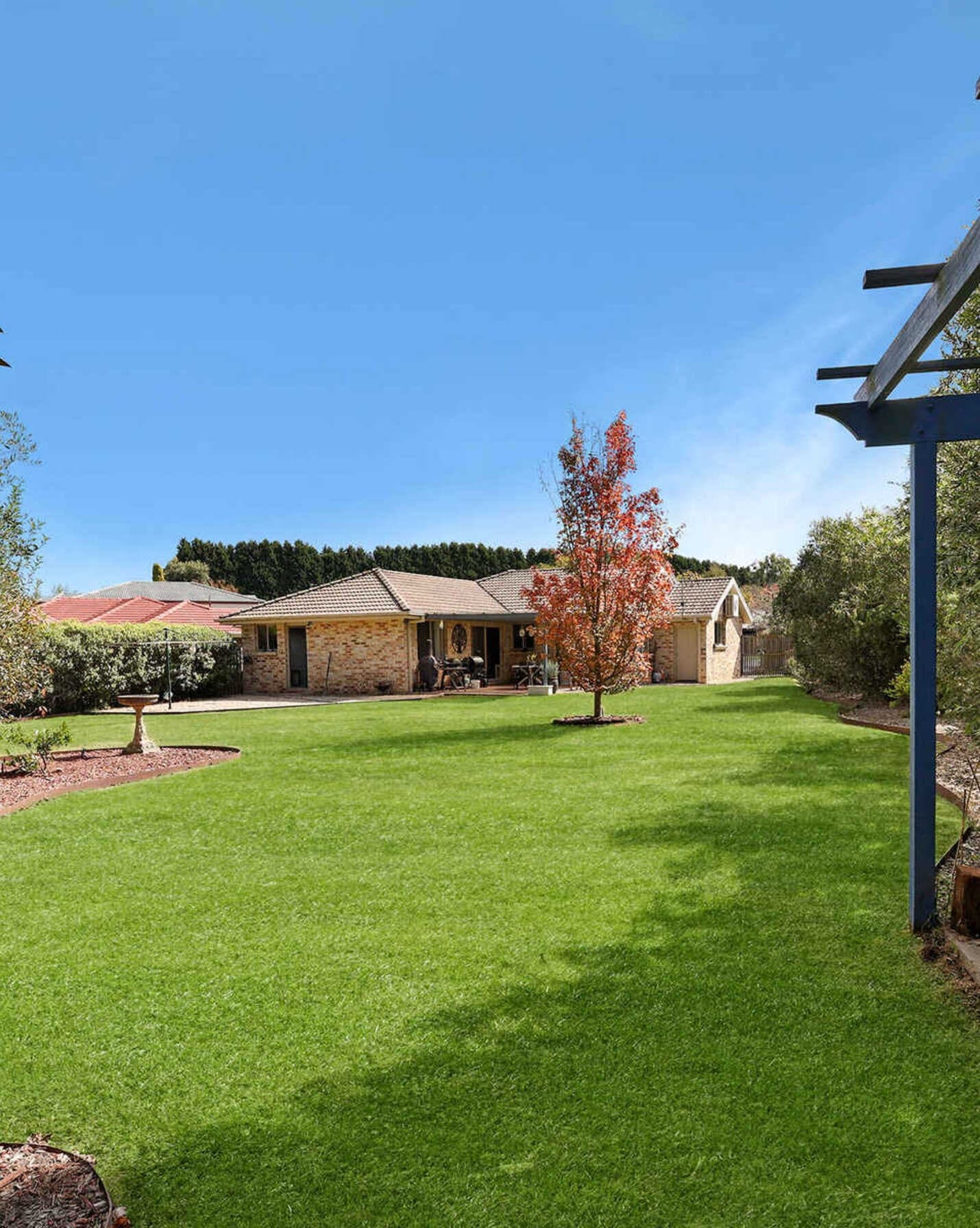 8 Crabapple Close Bowral, Bowral - Thumbnail 3