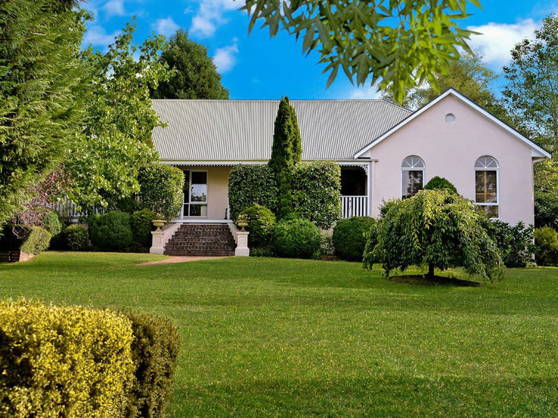 5 Greyleaves Avenue, Burradoo, Burradoo - Image 1