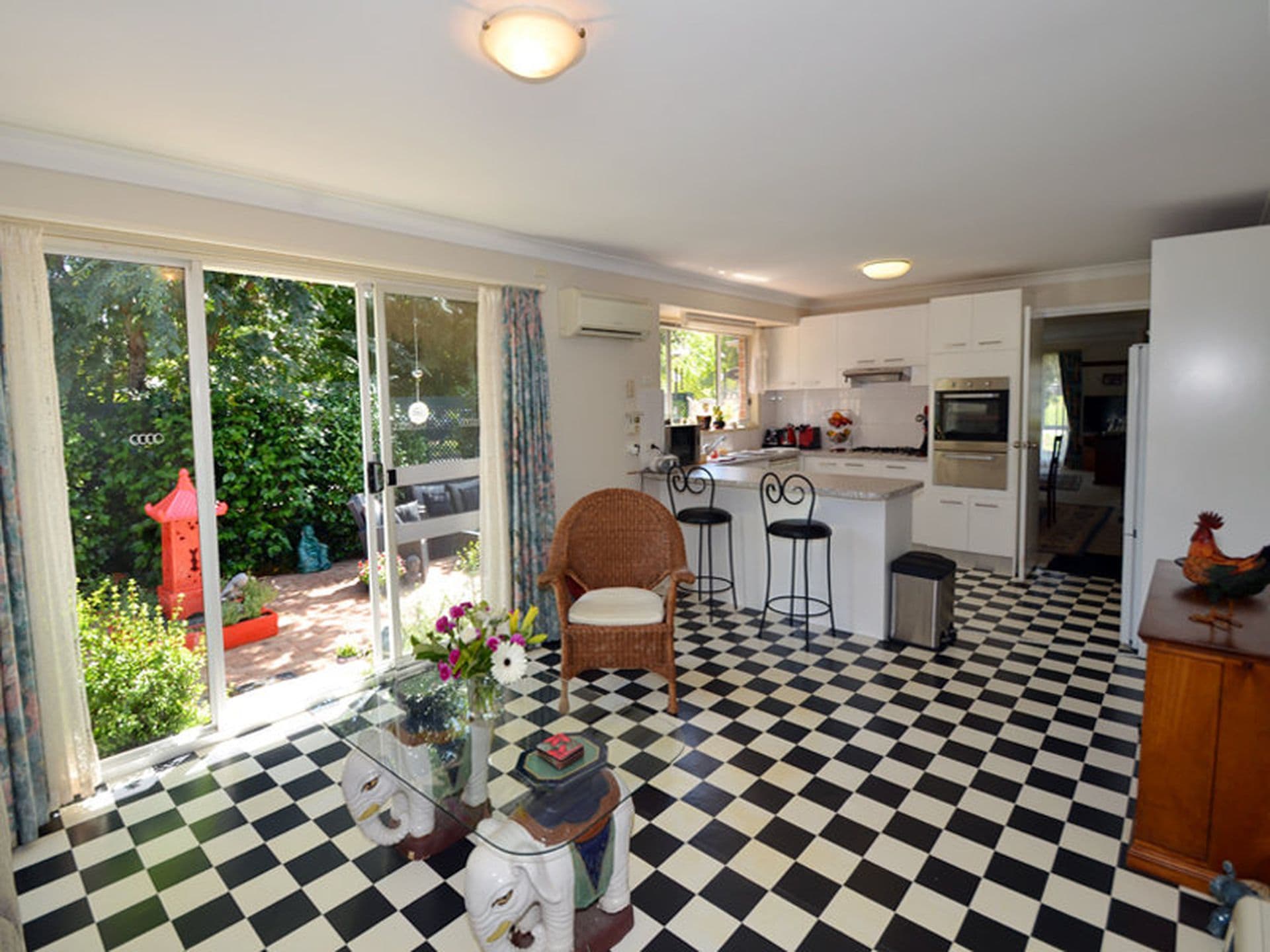 1 Farmborough Close, Bowral, Bowral - Thumbnail 6