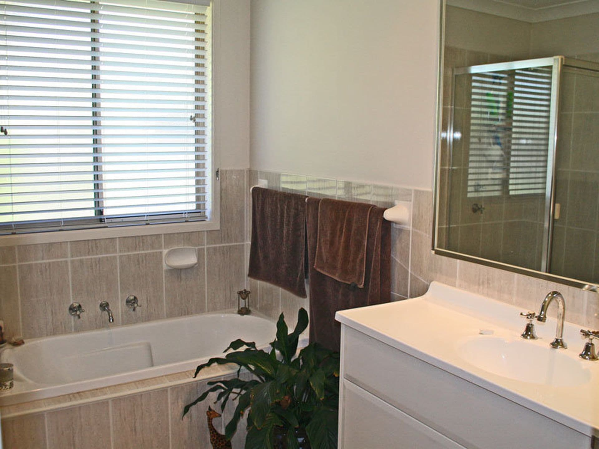 9 Kingsbury Circuit, Bowral, Bowral - Thumbnail 7