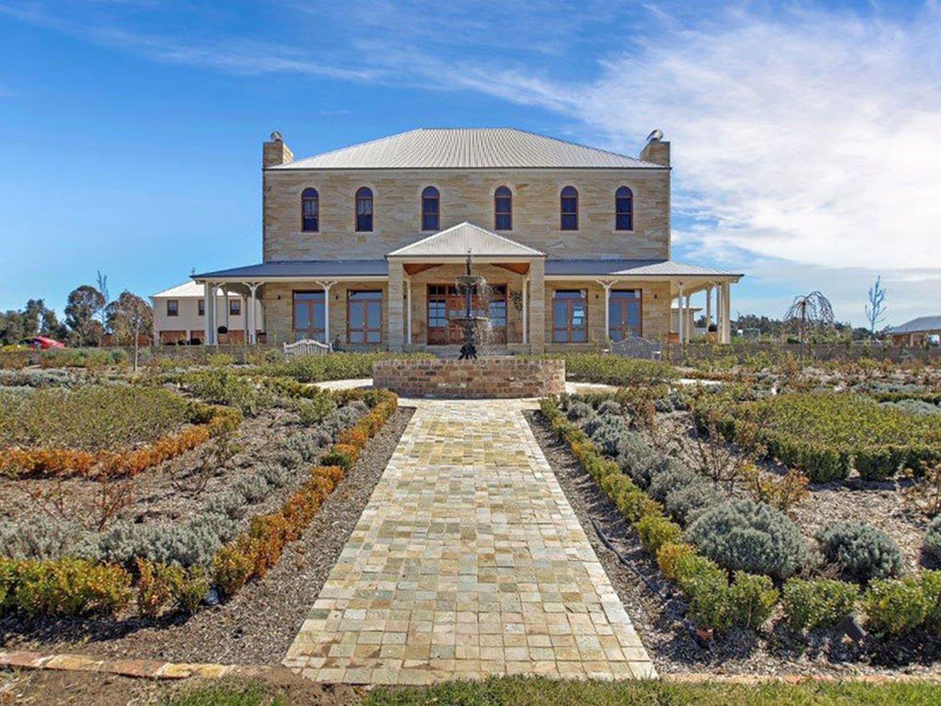 Rhyanna Road, Goulburn, Goulburn - Image 1
