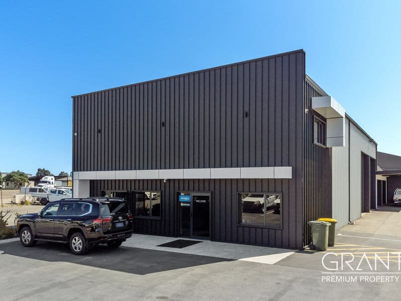 52-54 Division Street, WELSHPOOL, Welshpool - Image 1