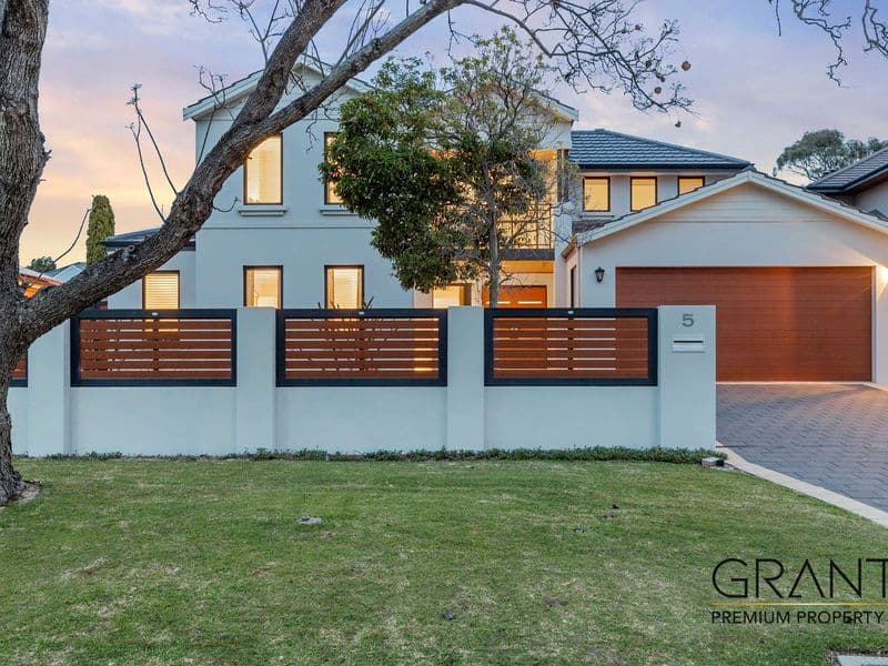 5 Grosse Road, APPLECROSS, Applecross - Image 1