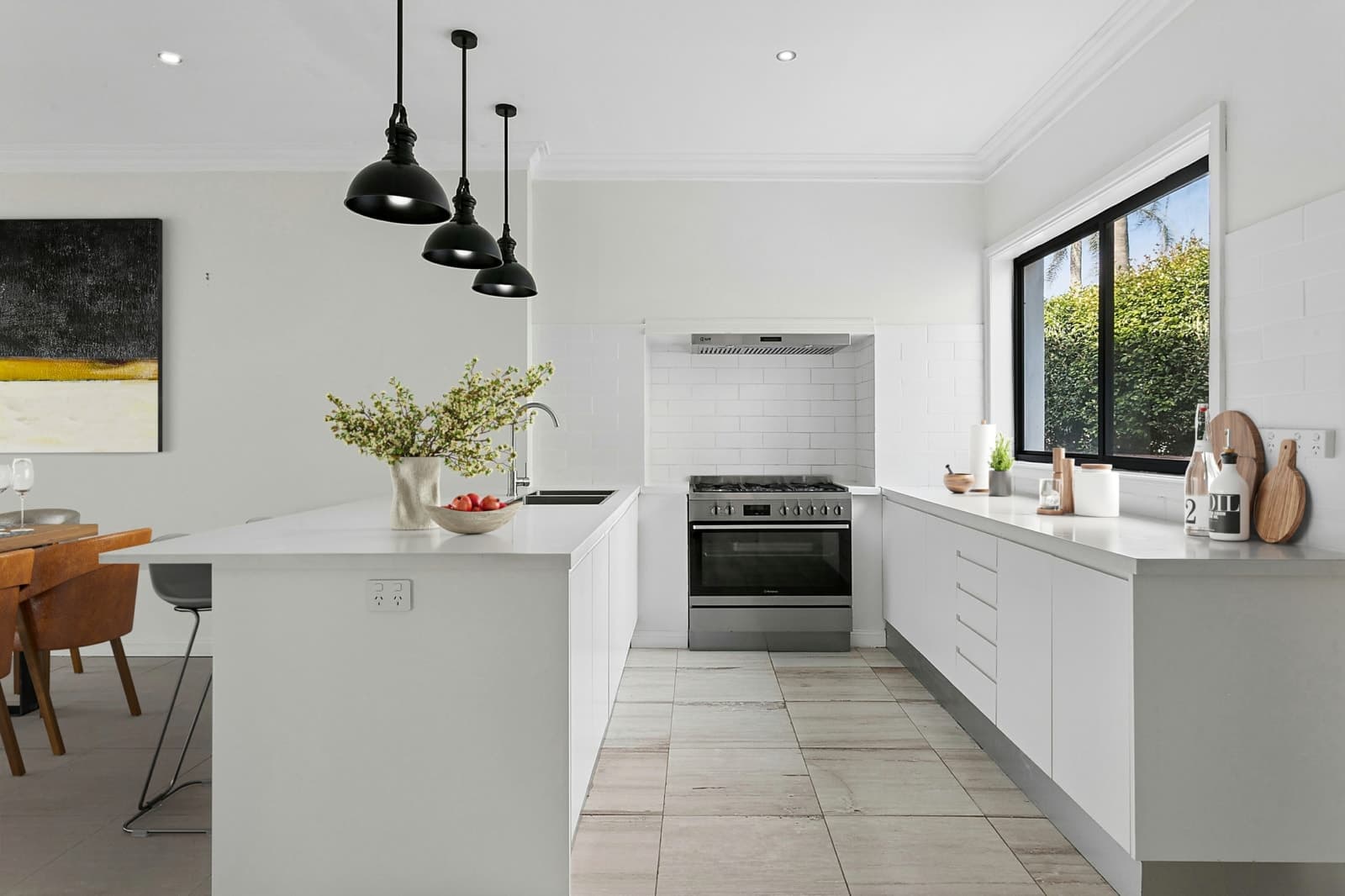 96 Fairview Avenue, ENGADINE, Engadine - Thumbnail 2
