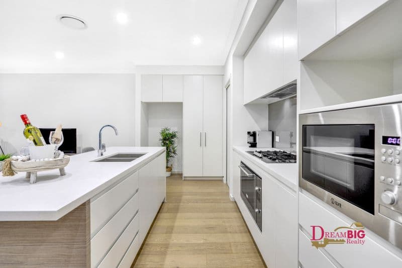 29 Aspect Crescent, Glenmore Park, Glenmore Park - Thumbnail 4