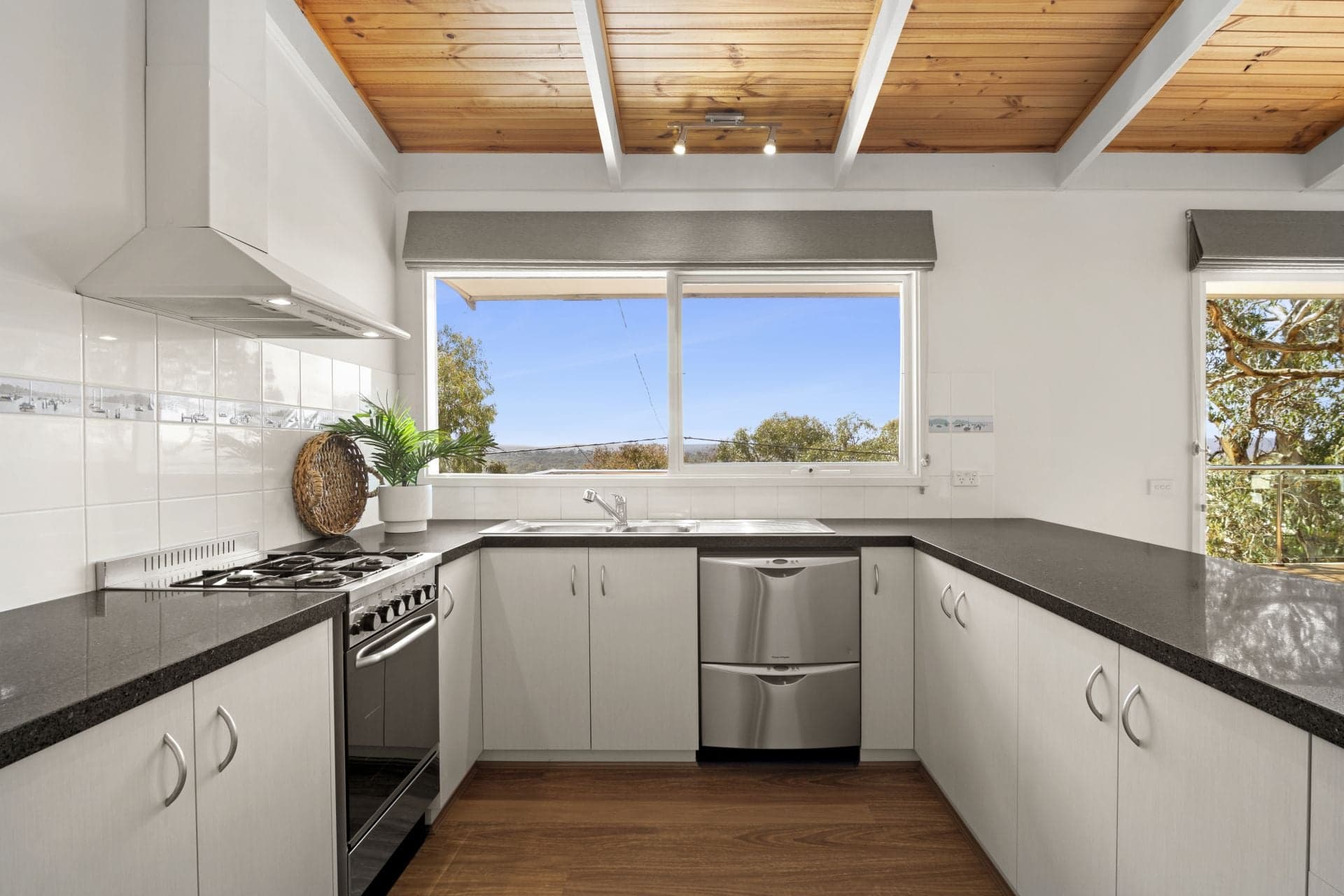 8 Belton Street, Anglesea - Thumbnail 6