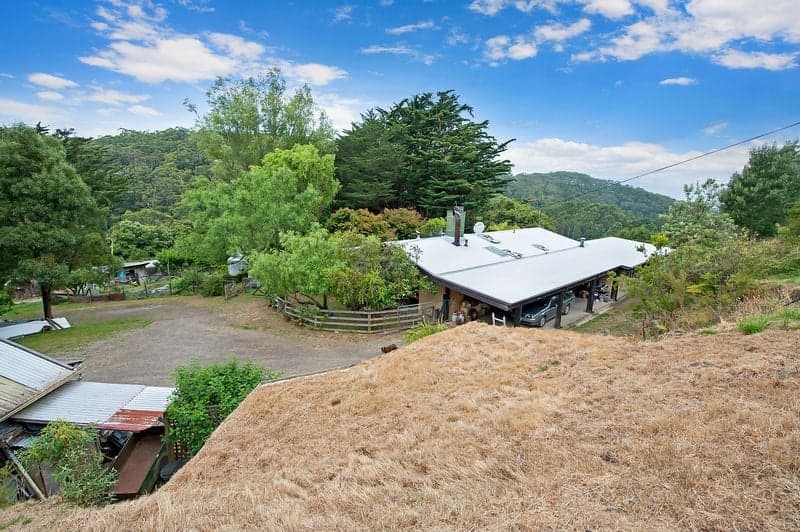 555 Henrys Road, Apollo Bay - Image 1