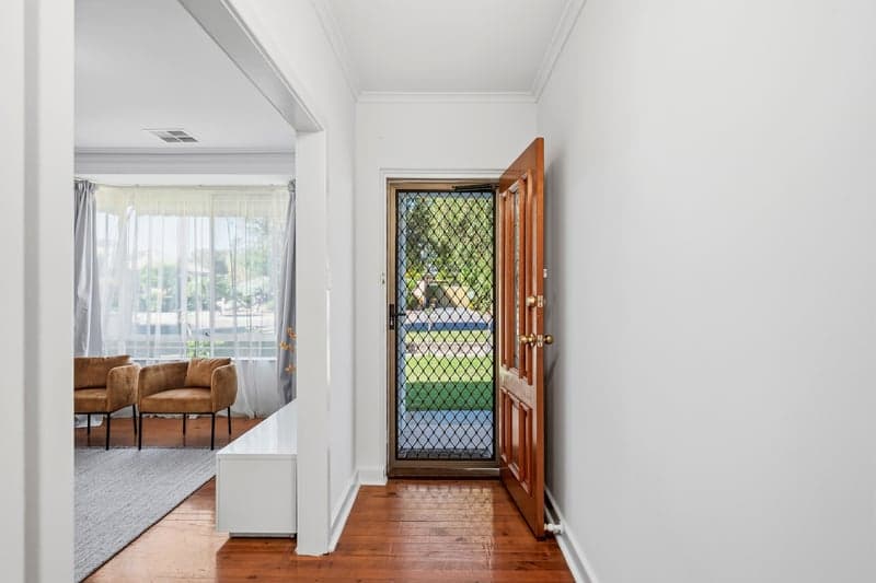 6 Gregory Avenue, Campbelltown - Thumbnail 4