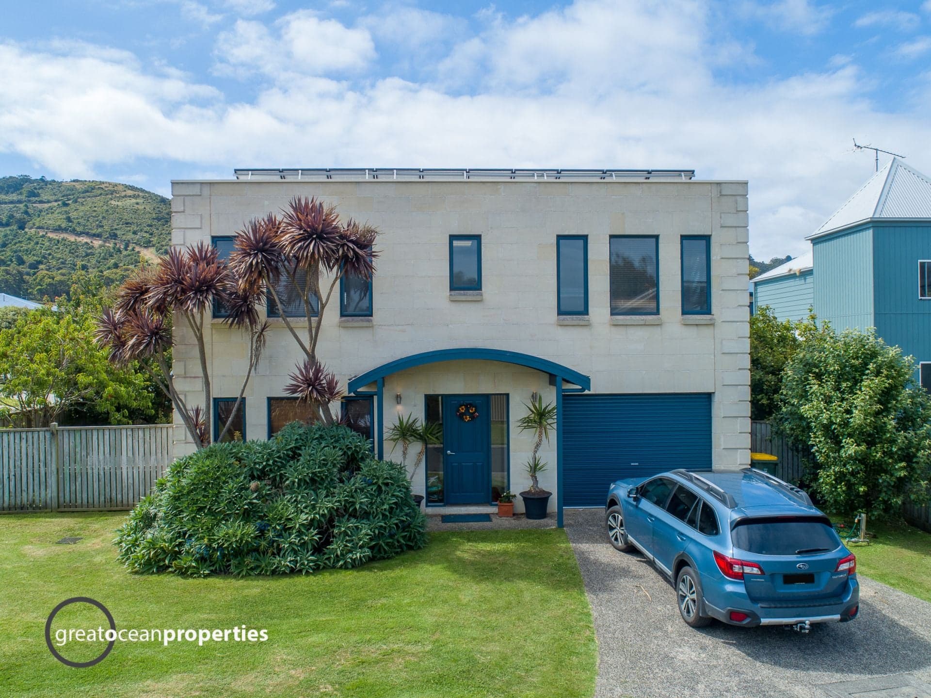 6 Holzer Drive, Apollo Bay - Image 1