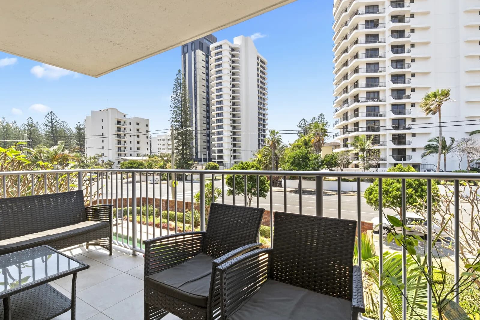 10/111 Old Burleigh Road Broadbeach QLD 4218, Broadbeach - Image 1