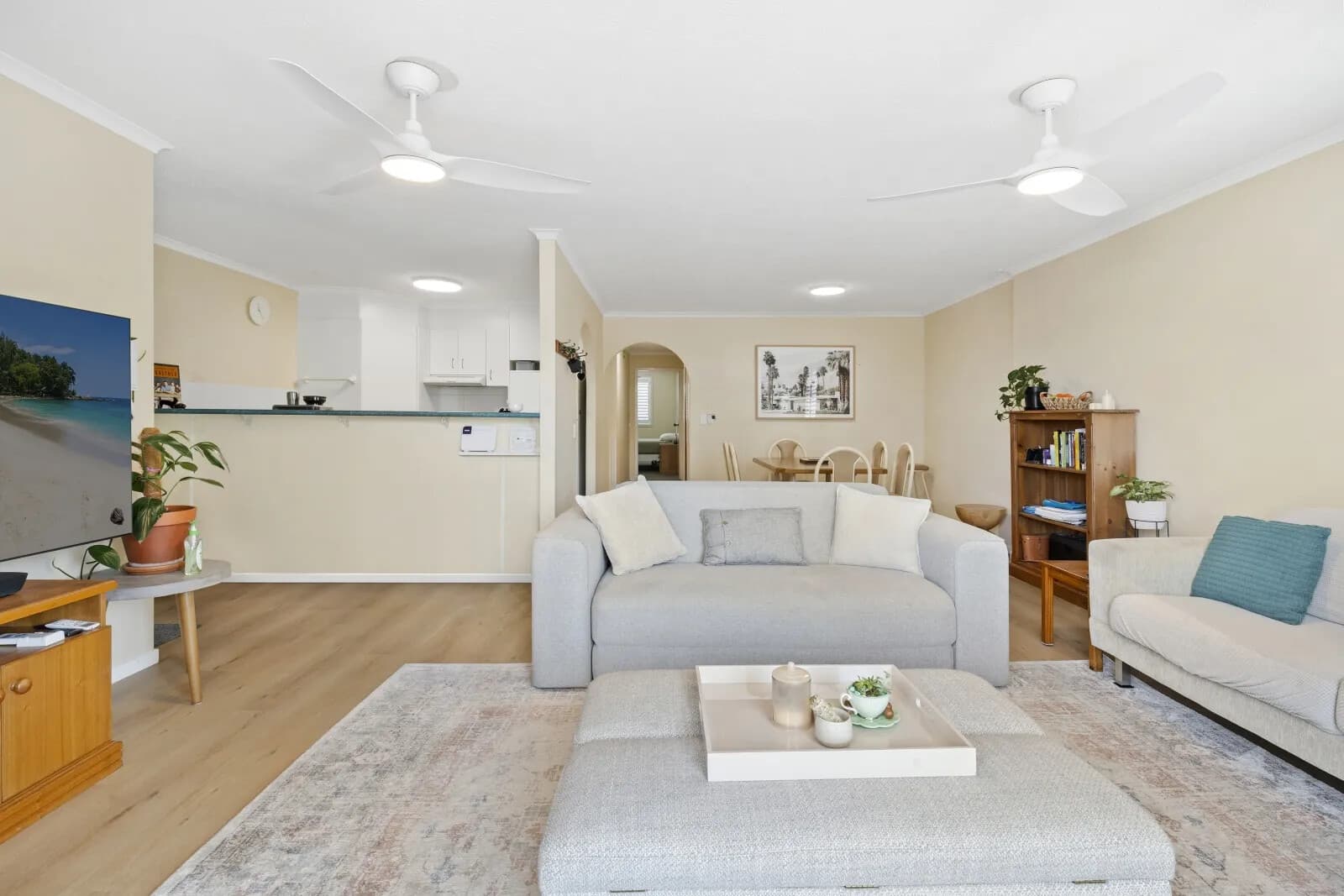 10/111 Old Burleigh Road Broadbeach QLD 4218, Broadbeach - Thumbnail 4