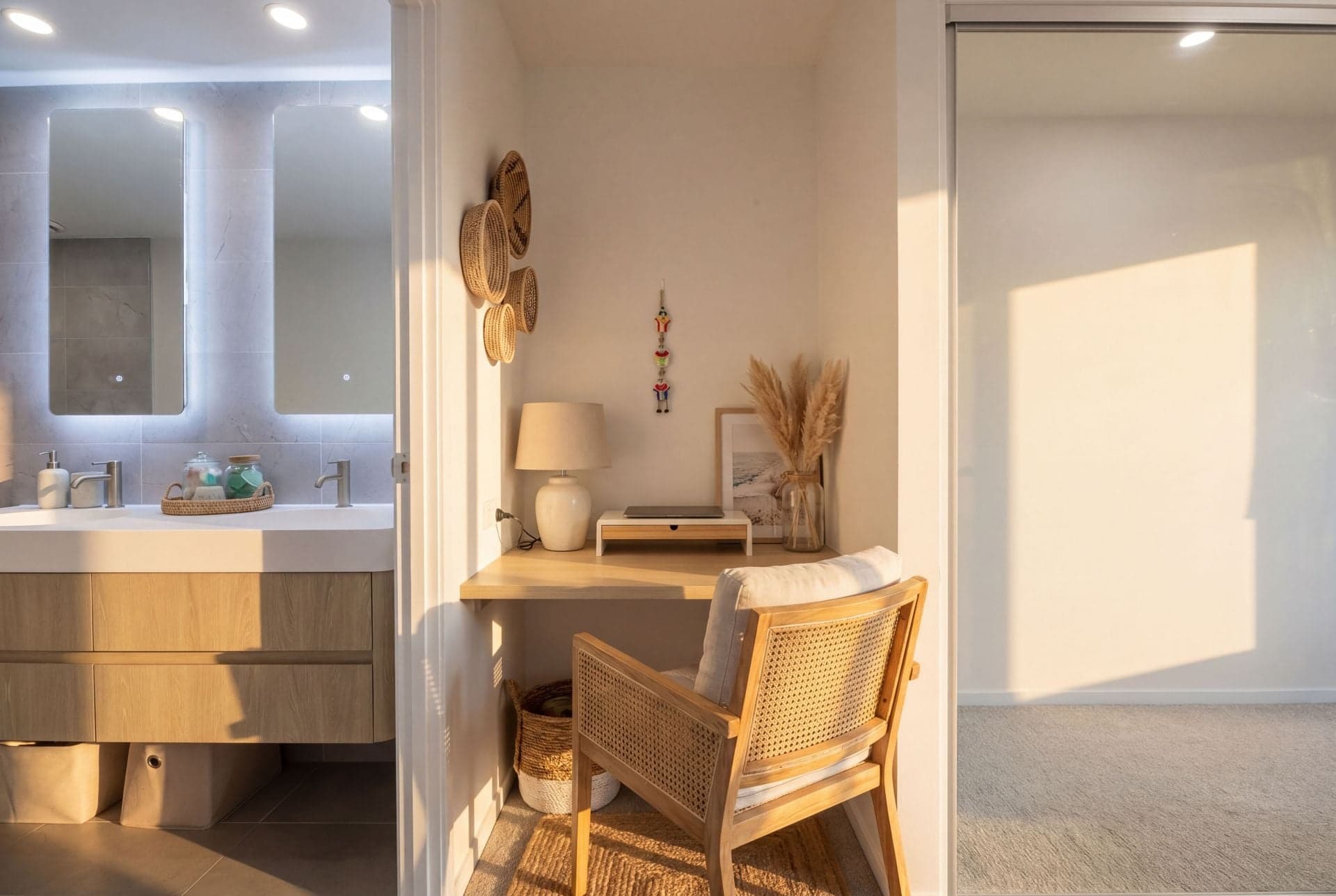 1108/6 Sickle Avenue, Hope Island QLD, Hope Island - Thumbnail 6