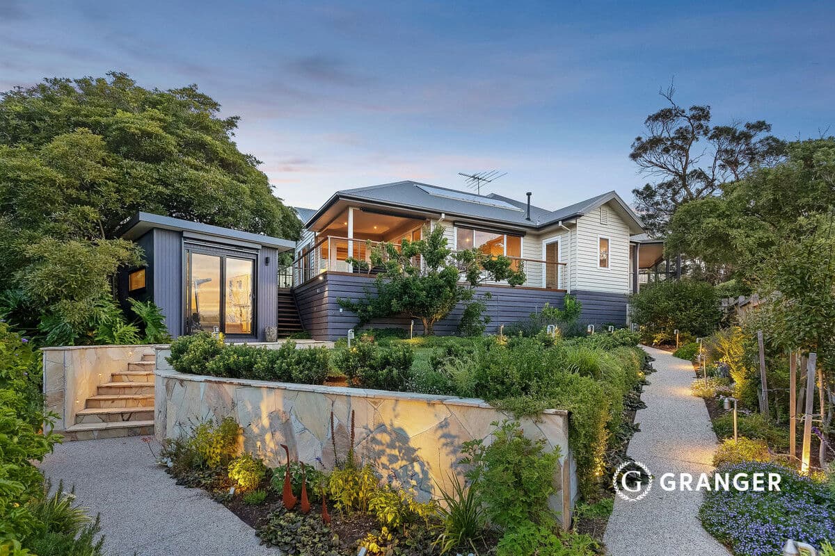 4 Prospect Hill Road, 
	
			
							McCrae
				
						VIC
			3938, McCrae - Thumbnail 8