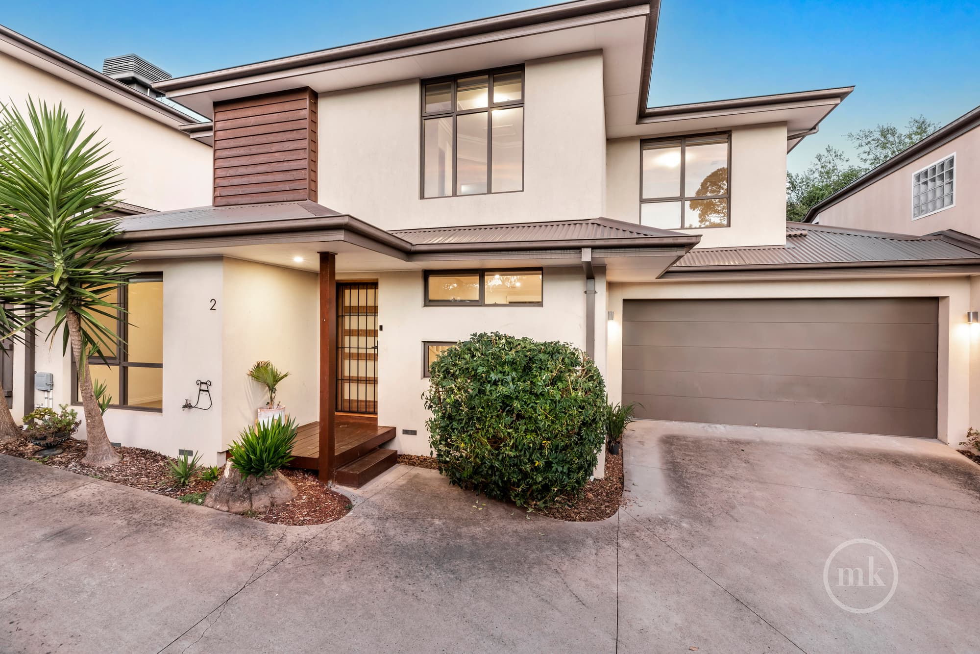 2/1 Brownes Crescent, Eltham, Eltham - Thumbnail 2