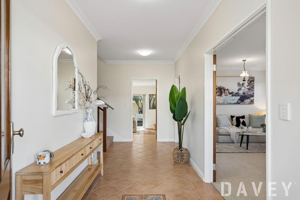 39B Margaret Street, Watermans Bay - Thumbnail 4