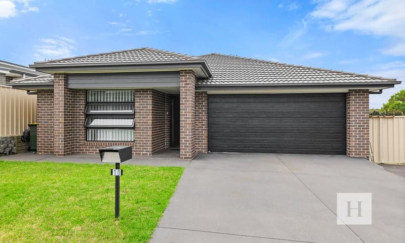 10 Cams Boulevarde, Summerland Point, NSW 2259, Summerland Point - Image 1