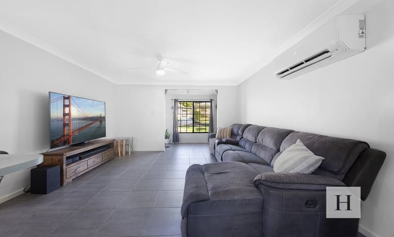 8 Catherine Street, Mannering Park, NSW 2259, Mannering Park - Thumbnail 3