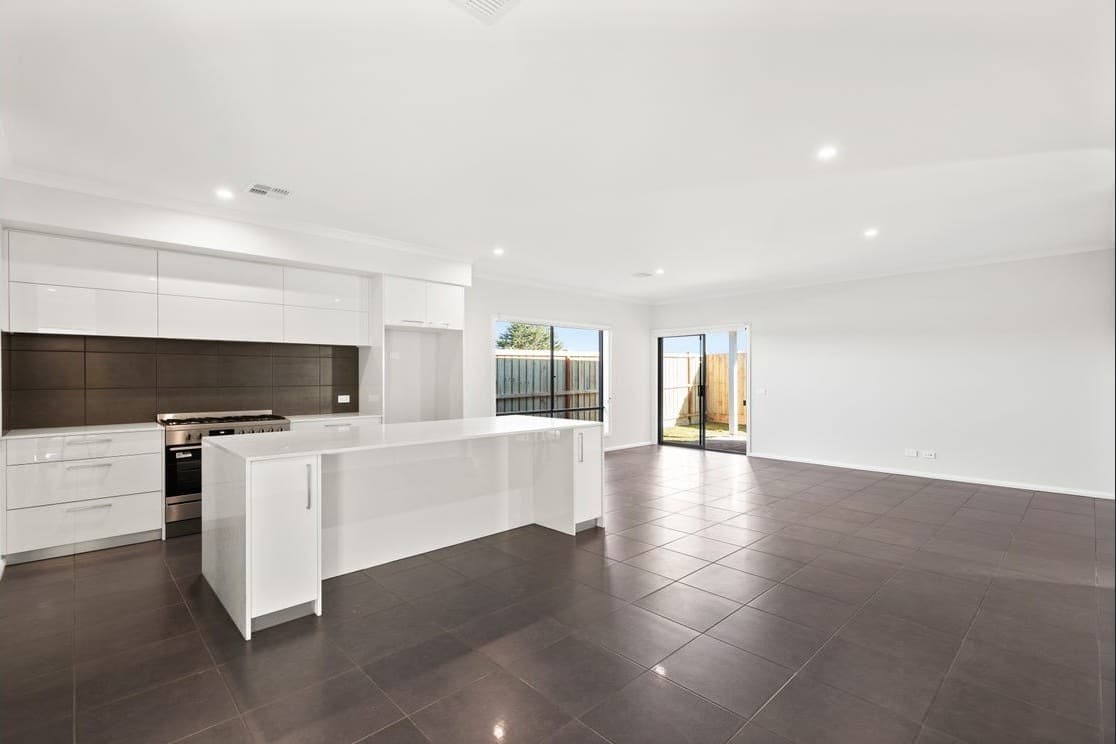 10 Pythais Way,CHARLEMONT, Charlemont - Thumbnail 2