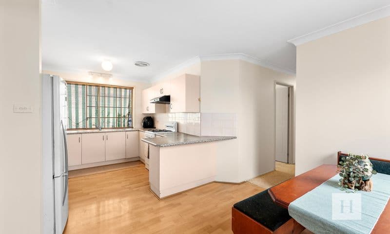 2 Shearer Crescent, Blue Haven, NSW 2262, Blue Haven - Thumbnail 3