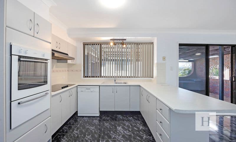16 Halcyon Street, Mannering Park, NSW 2259, Mannering Park - Thumbnail 2