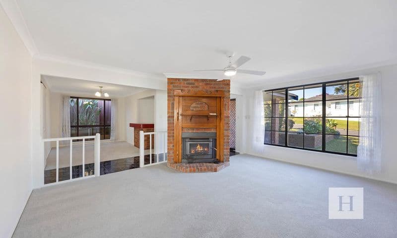 16 Halcyon Street, Mannering Park, NSW 2259, Mannering Park - Thumbnail 4