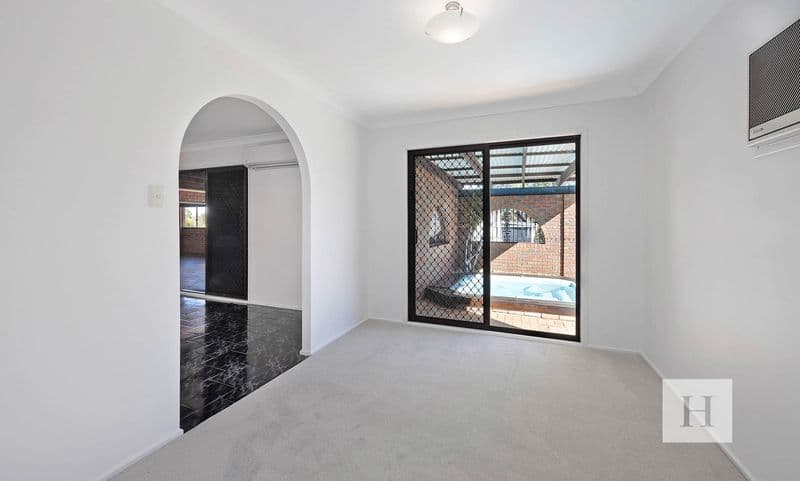 16 Halcyon Street, Mannering Park, NSW 2259, Mannering Park - Thumbnail 5