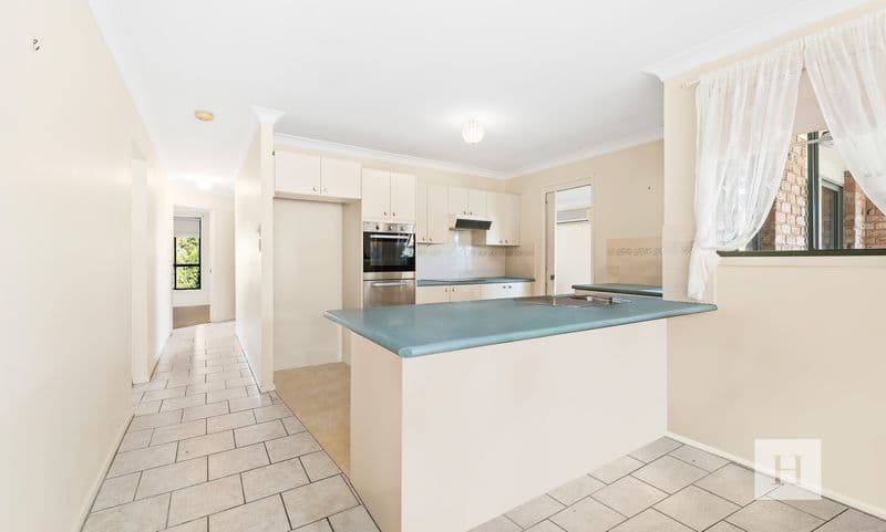 5 Tristram Close, Lake Haven, NSW 2263, Lake Haven - Thumbnail 5