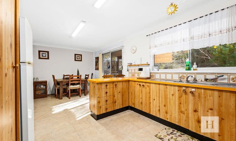 6 Azalea Close, Lake Munmorah, NSW 2259, Lake Munmorah - Thumbnail 2