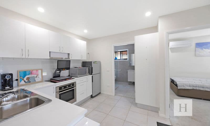 5 Miller Crescent, Blue Haven, NSW 2262, Blue Haven - Thumbnail 4
