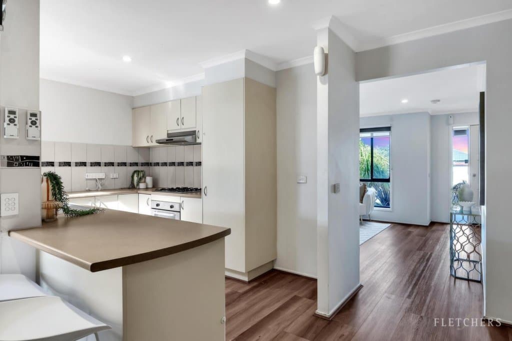 18 Rosemont Rise, Harkness - Thumbnail 5