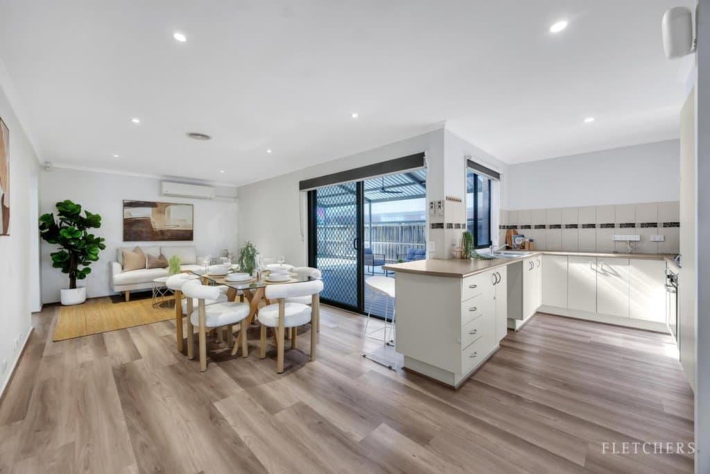 18 Rosemont Rise, Harkness - Thumbnail 7