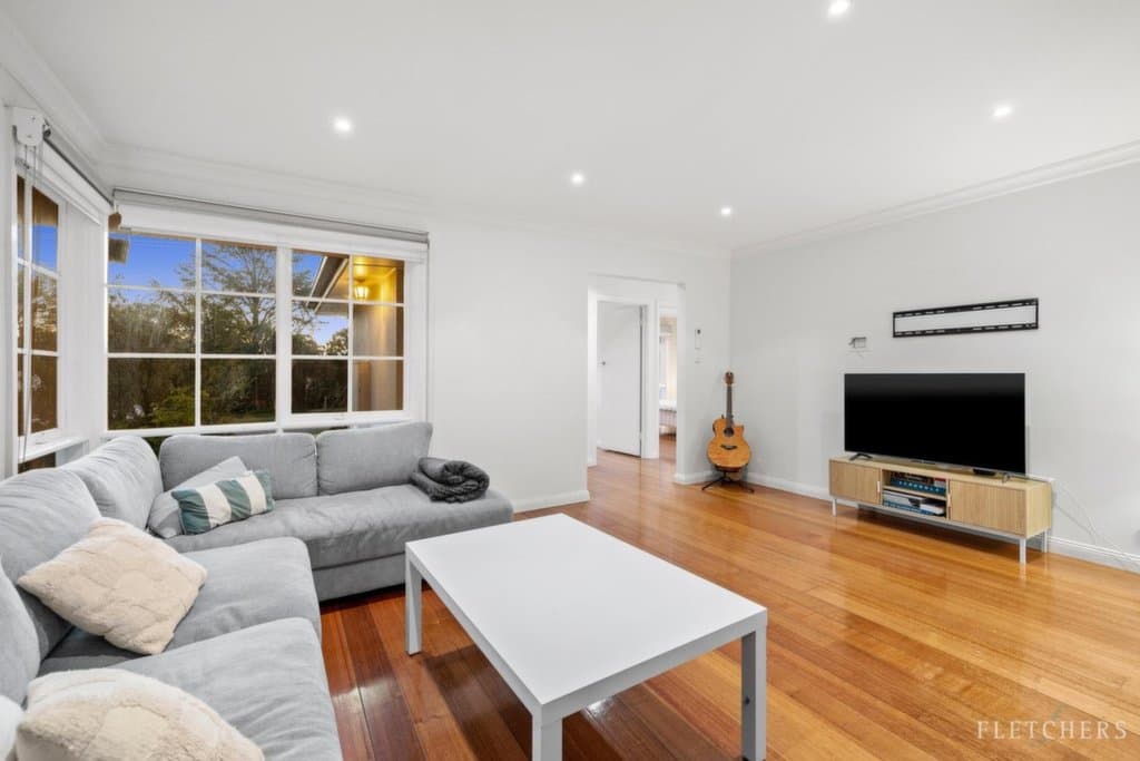 20 Lomond Avenue, Kilsyth - Thumbnail 2