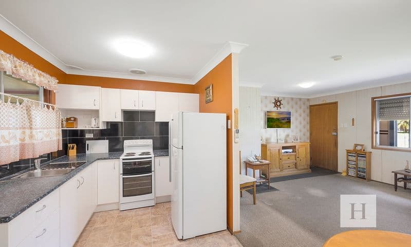 15 Restlea Avenue, Charmhaven, NSW 2263, Charmhaven - Thumbnail 3