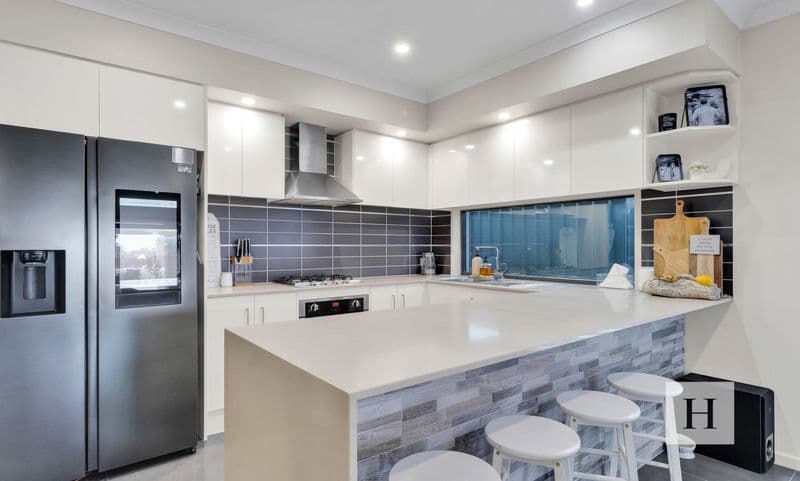7 Mogo Close, Blue Haven, NSW 2262, Blue Haven - Thumbnail 2