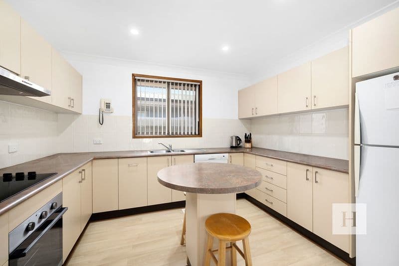 8 Penguin Road, Blue Haven, NSW 2262, Blue Haven - Thumbnail 4