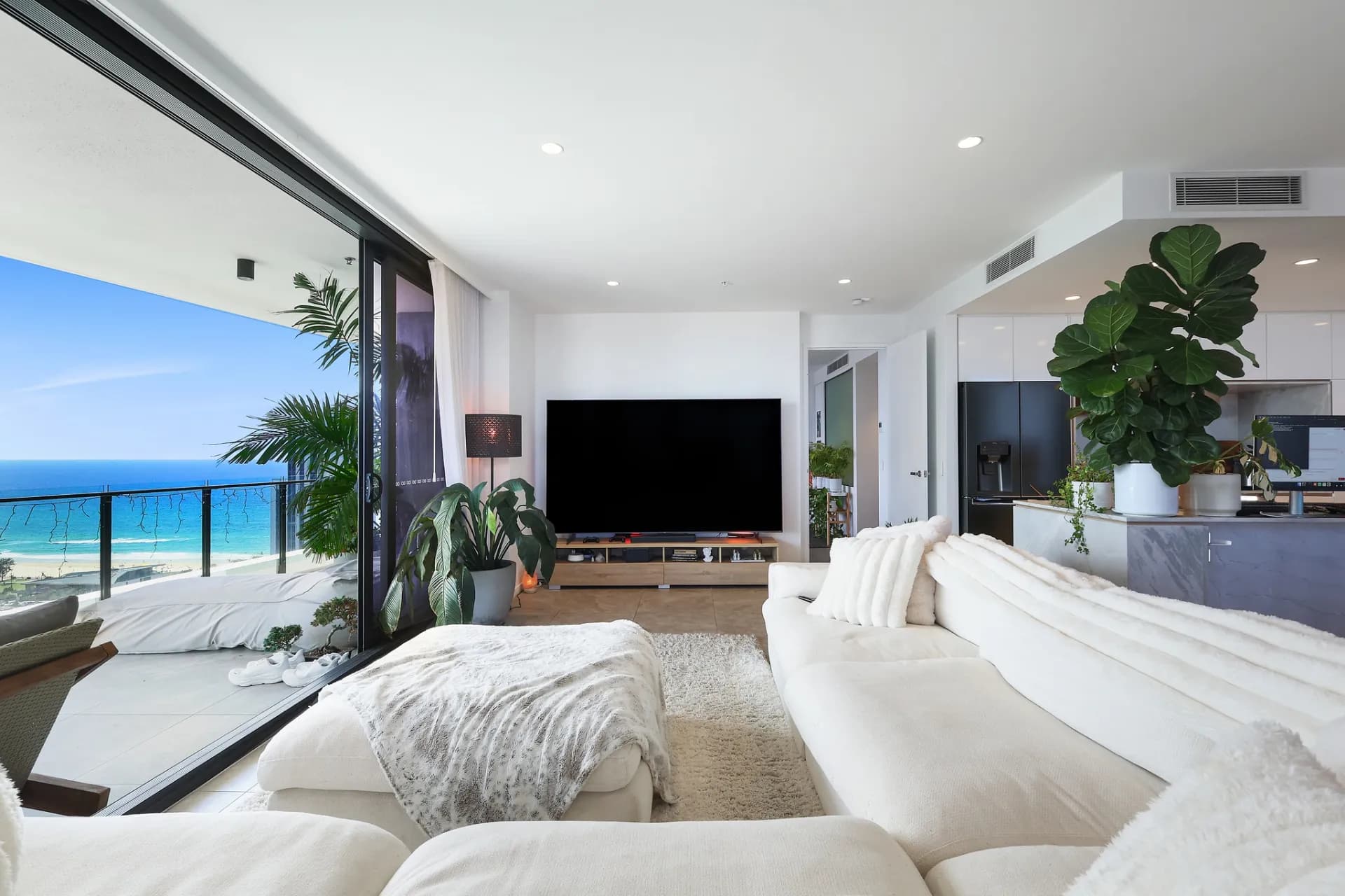 Unit 2401/33 Surf Parade, Broadbeach, QLD, Broadbeach - Image 1