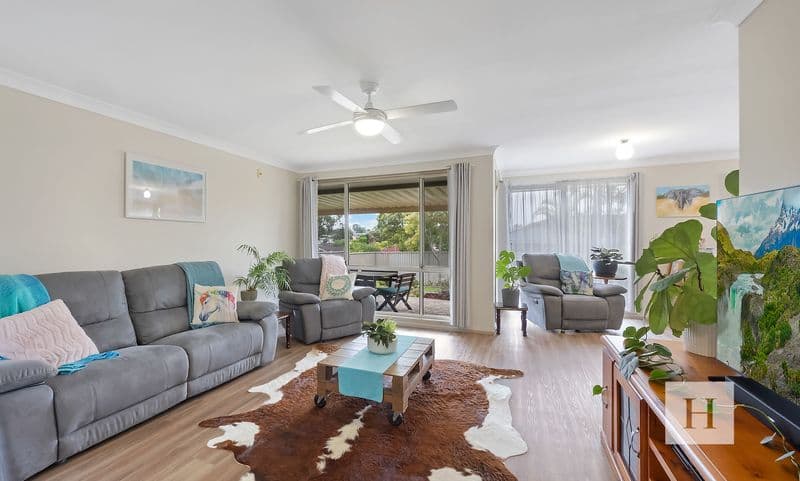 2 Tristram Close, Lake Haven, NSW 2263, Lake Haven - Thumbnail 3