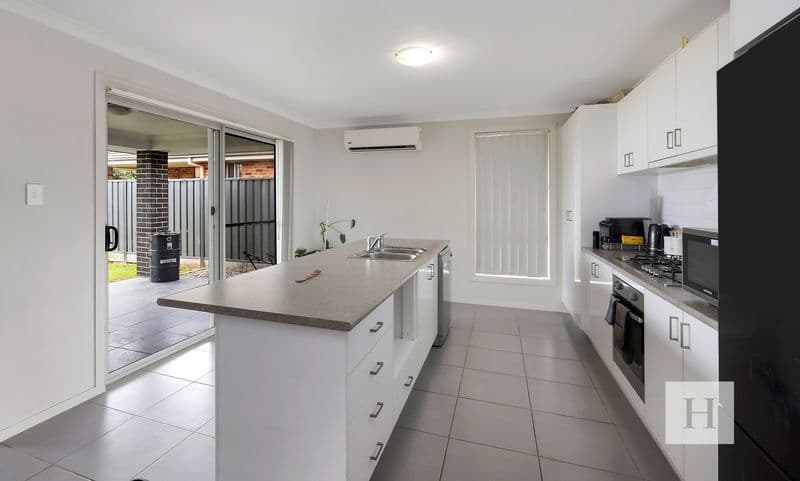 5 Glen Close, Heddon Greta, NSW 2321, Heddon Greta - Thumbnail 2