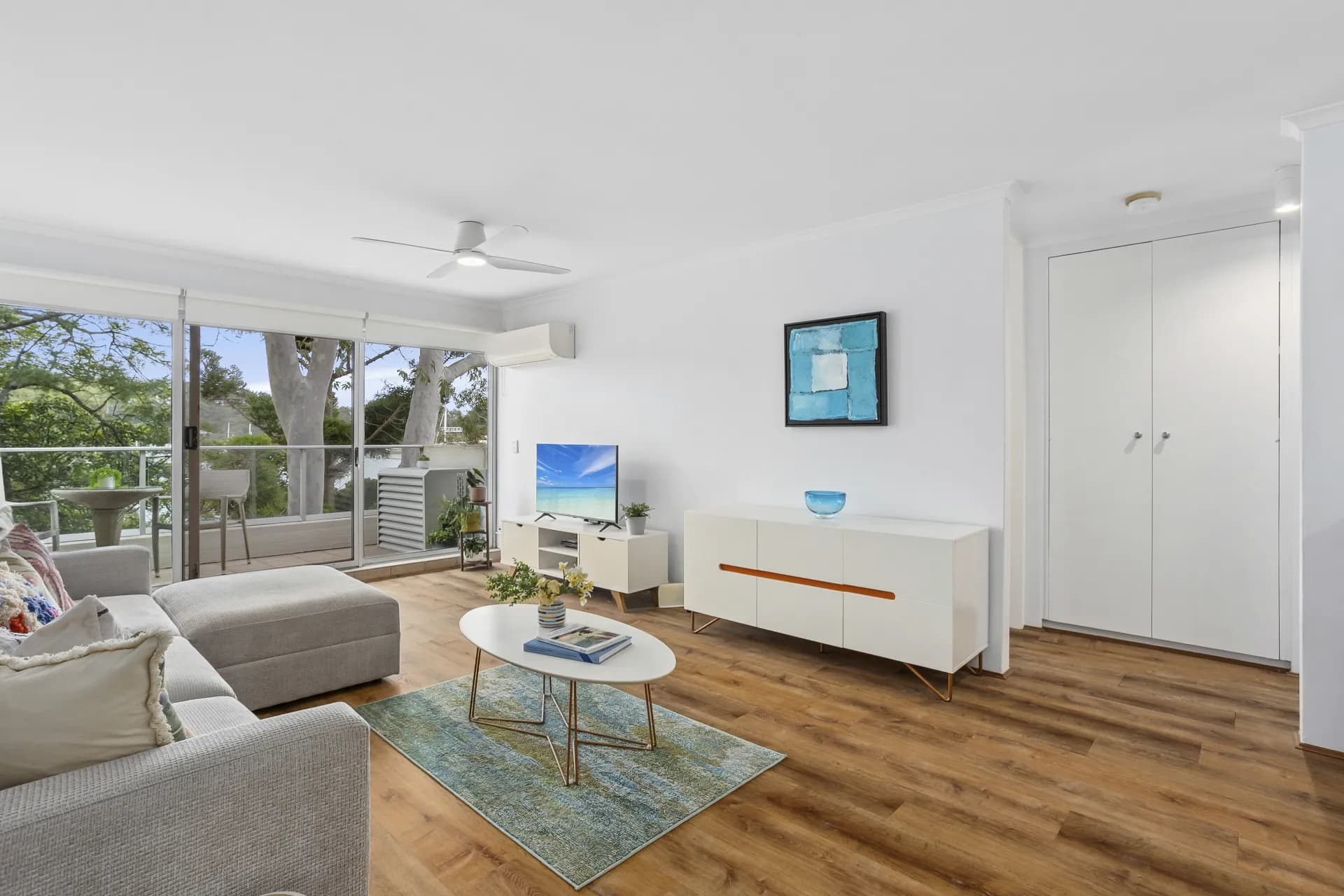 12/8 Munro Street, McMahons Point, NSW, McMahons Point - Thumbnail 2